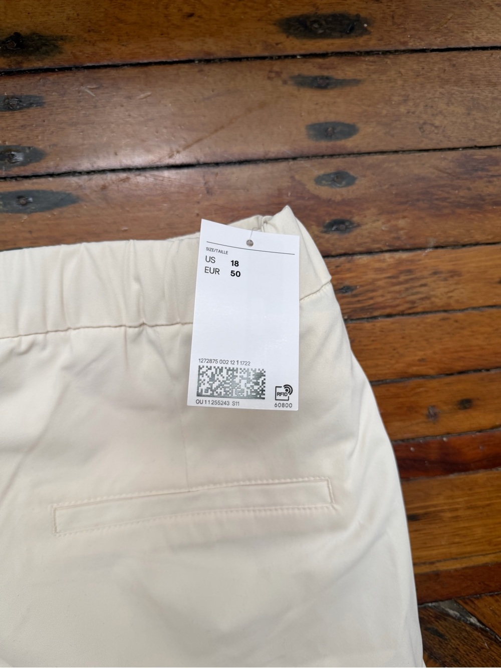 H&M ANKLE-LENGTH BARREL-LEG
PANTS IN CREAM - Picture 5 of 5